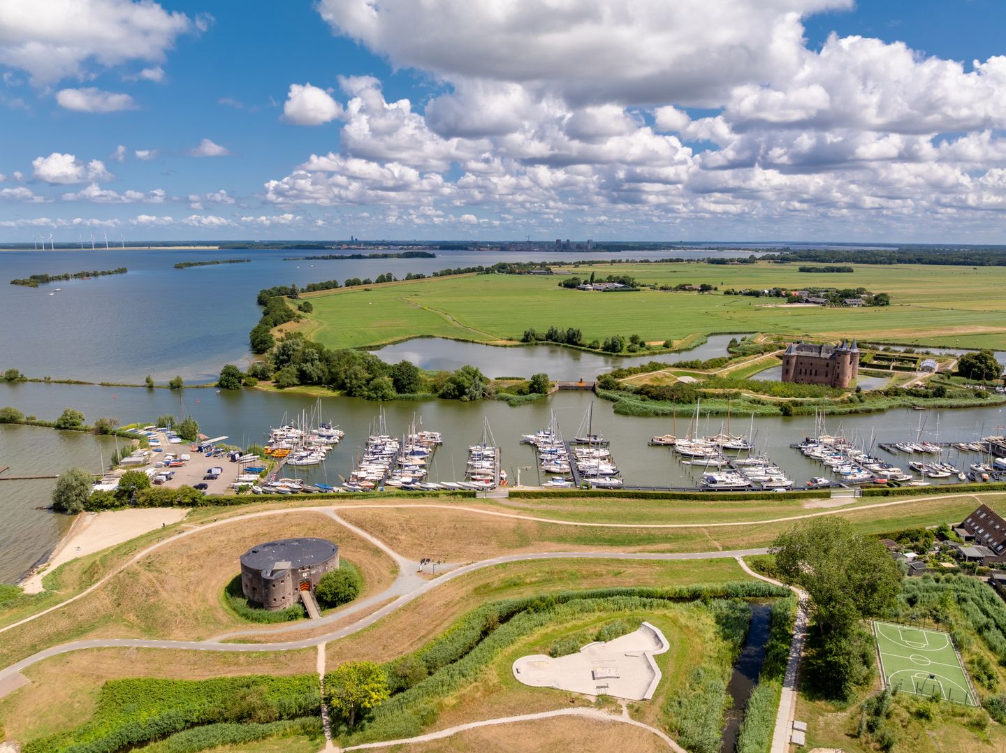 Modern Waterfront Villa with Private Mooring in Muiden — 43