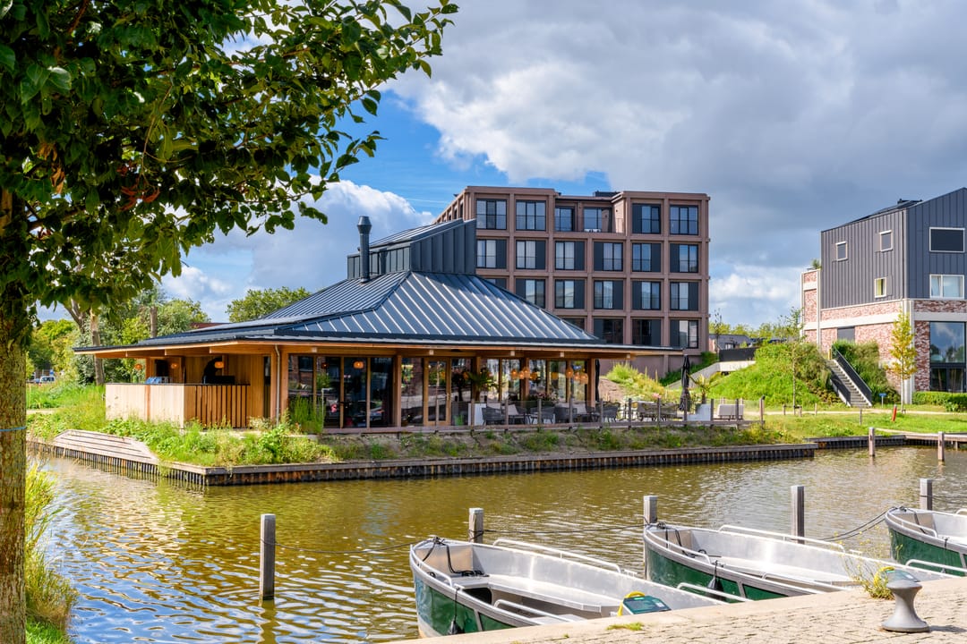 Modern Waterfront Villa with Private Mooring in Muiden — 45