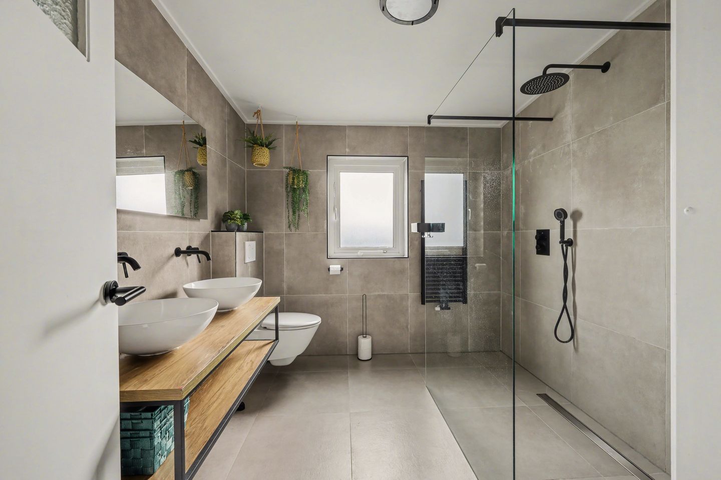 Photo 14 of Hosterd 43