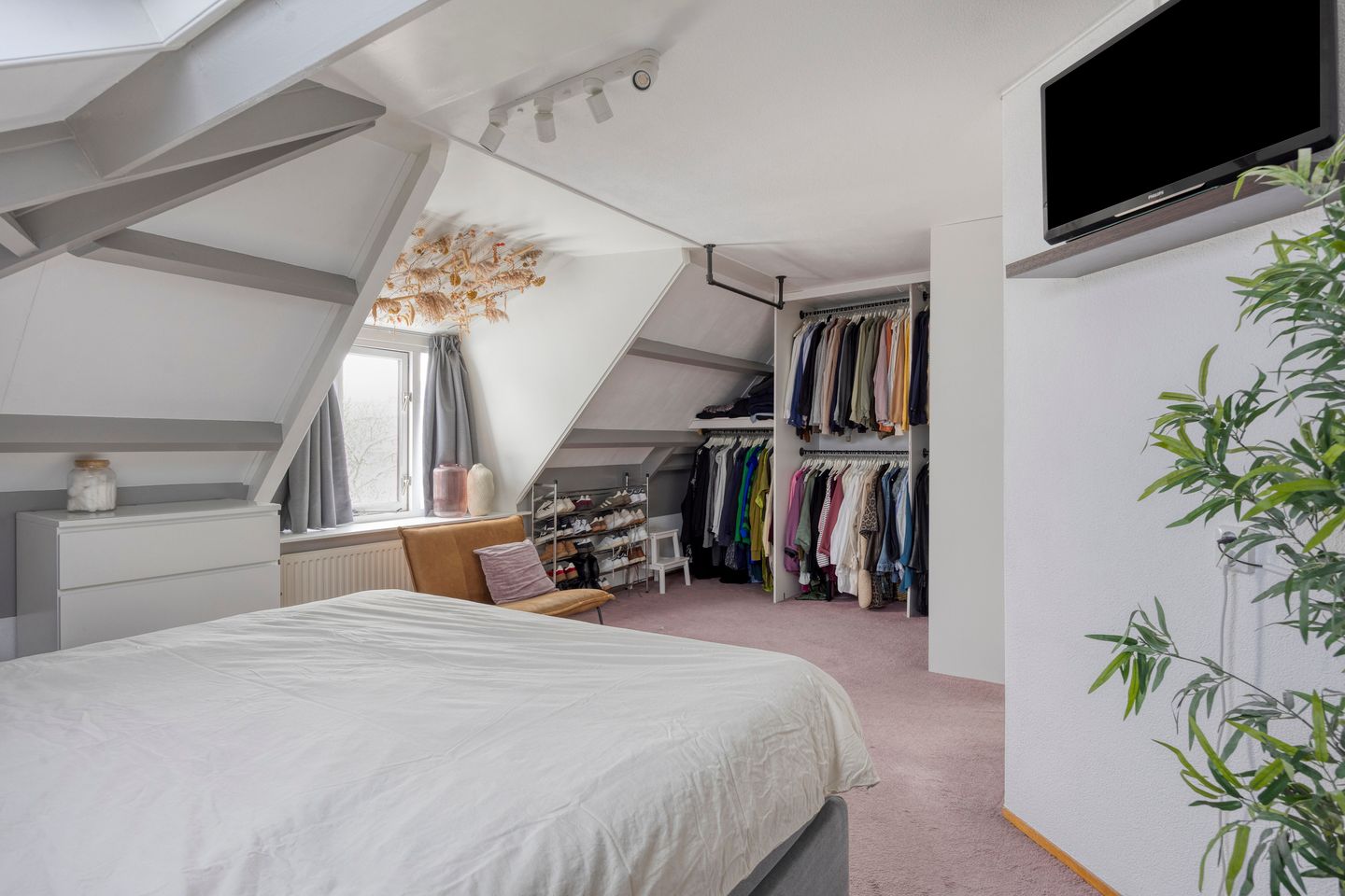 Foto 19 van Albert Schweitzersingel 445