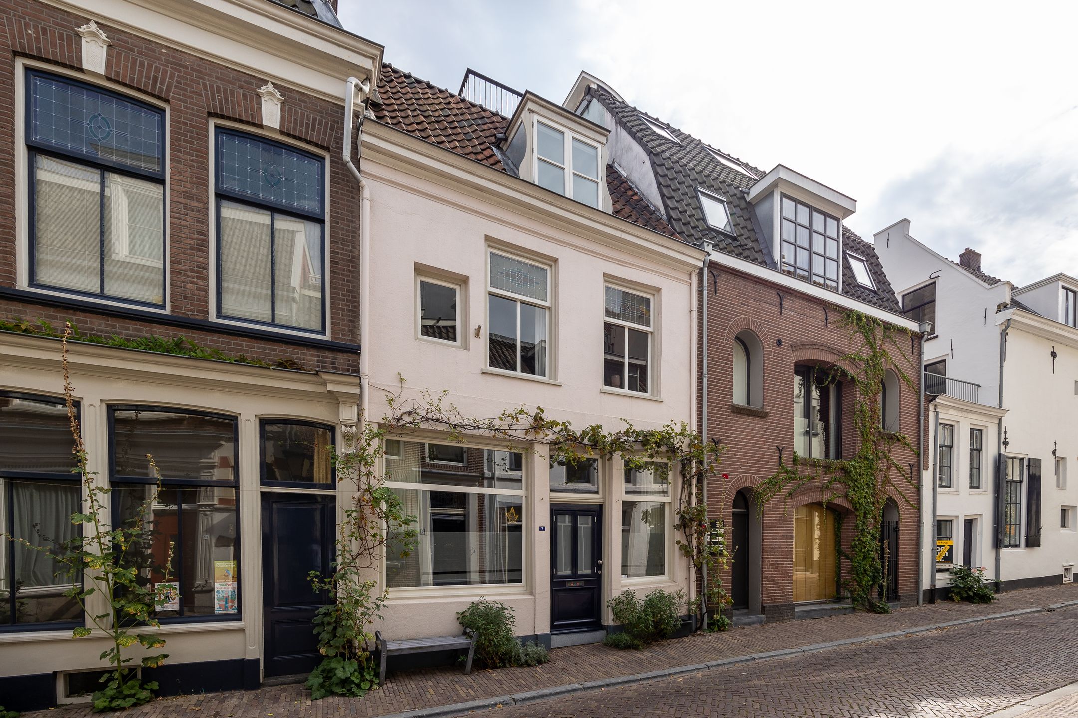 Vrouwjuttenstraat 7 