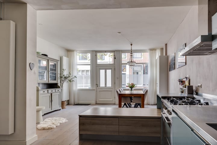 Photo 3 of Vrouwjuttenstraat 7