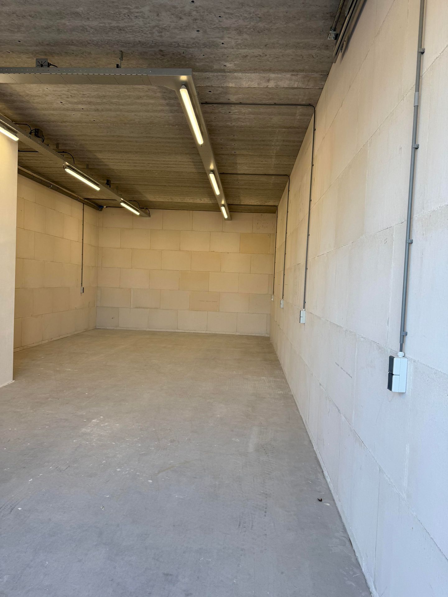 View photo 3 of Chemieweg 255