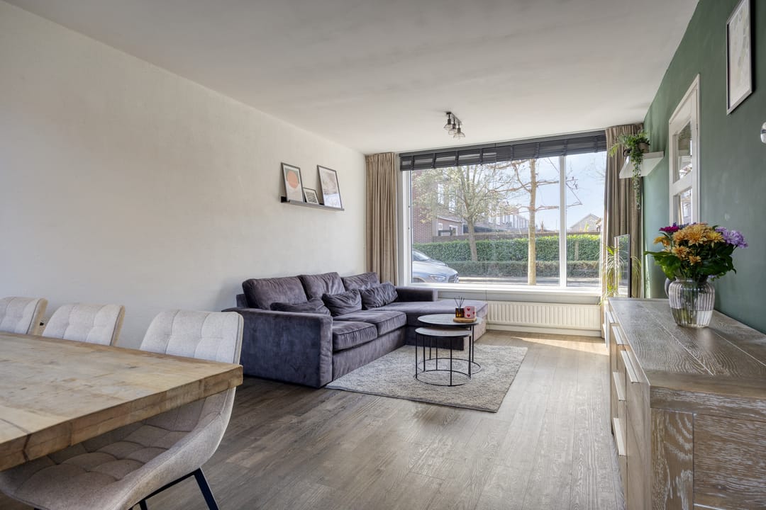 Photo 11 of Van der Poest Clementstraat 31