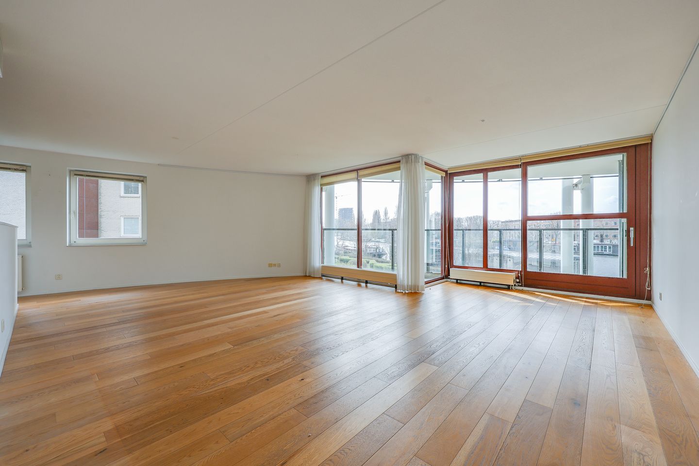 Foto 10 van Omval 94