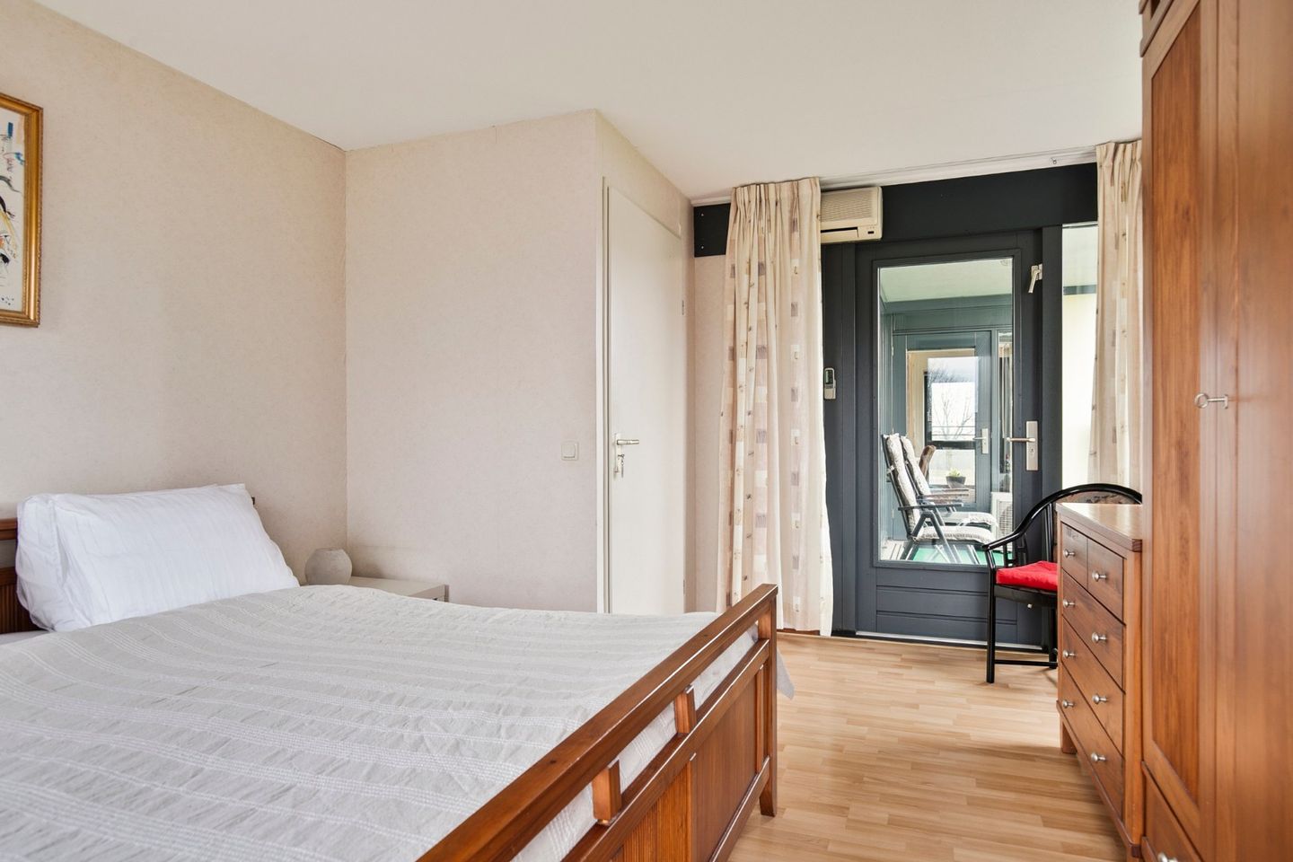 Spacious 4-Room Apartment with Water View in Almere Eilandenbuurt — 20