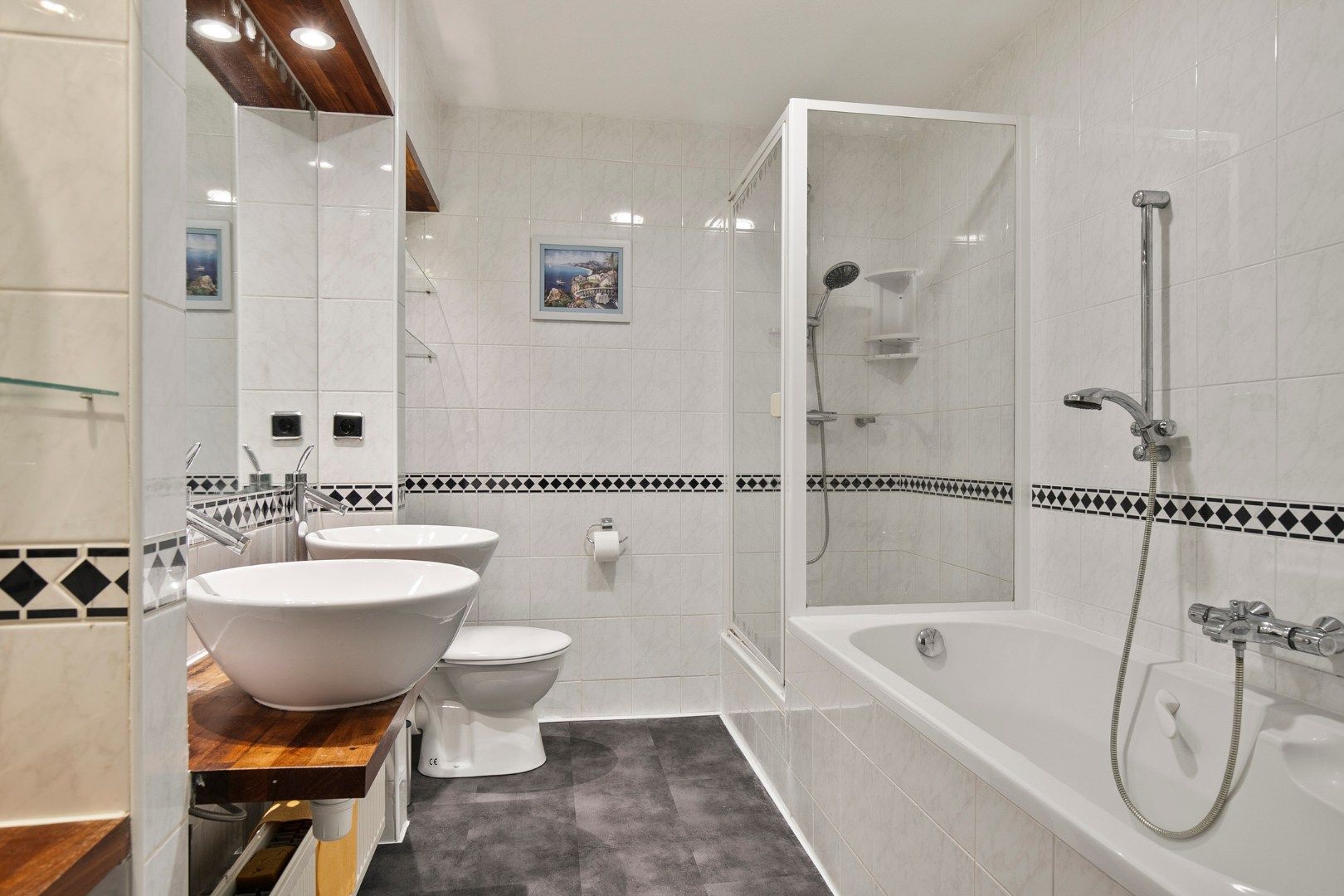 Spacious 4-Room Apartment with Water View in Almere Eilandenbuurt — 21