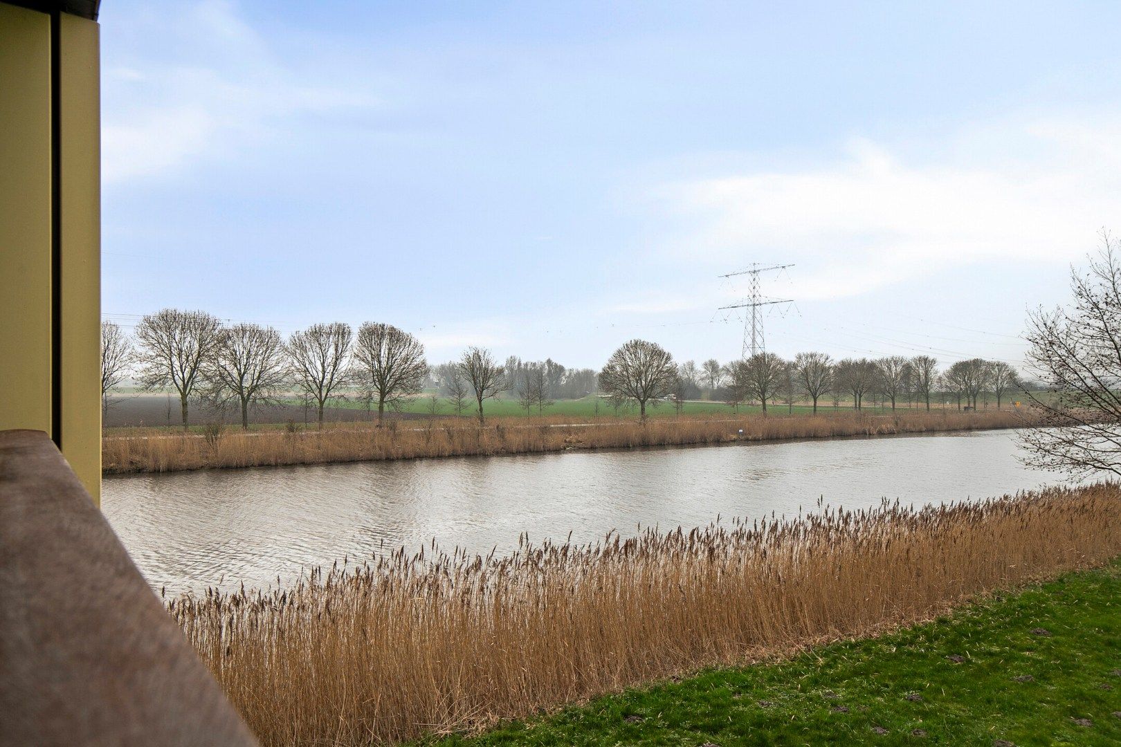 Spacious 4-Room Apartment with Water View in Almere Eilandenbuurt — 30
