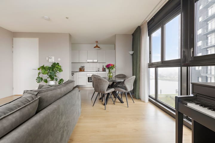 Photo 3 of Regattaweg 336