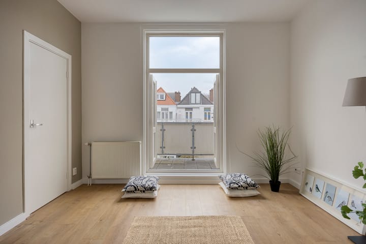 Photo 4 of Van Merlenstraat 29-C