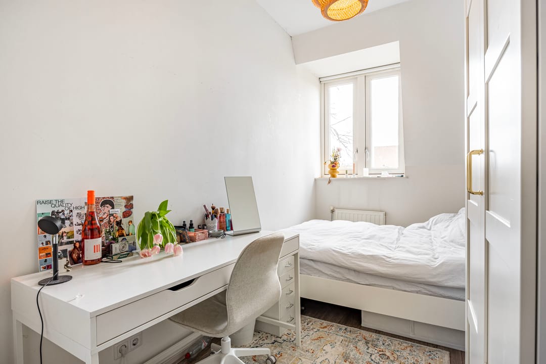 Spacious semi-detached home with four bedrooms and large garden in central Nijmegen — 28