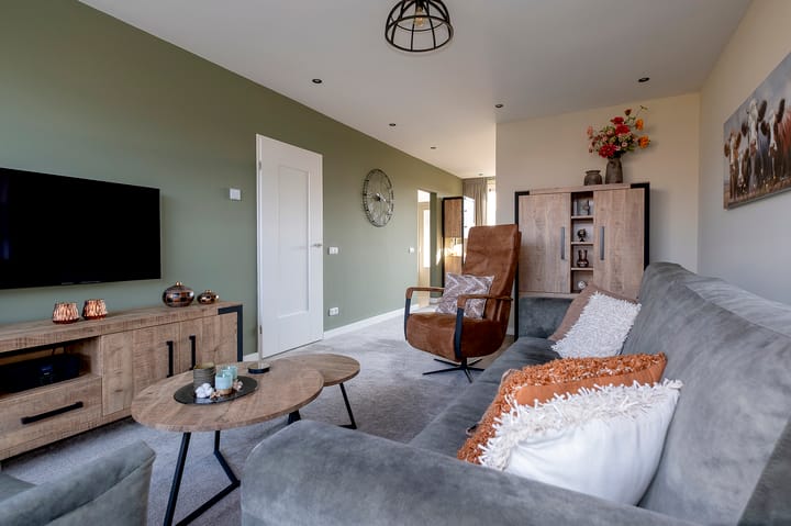 Photo 4 of Lieving 17-B