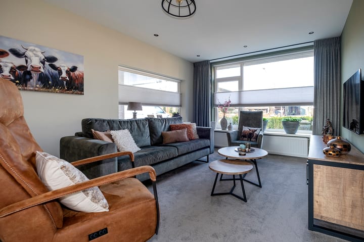 Photo 2 of Lieving 17-B