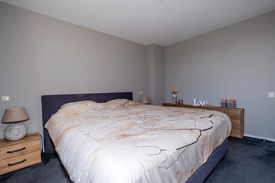 Photo 22 of Lieving 17-B