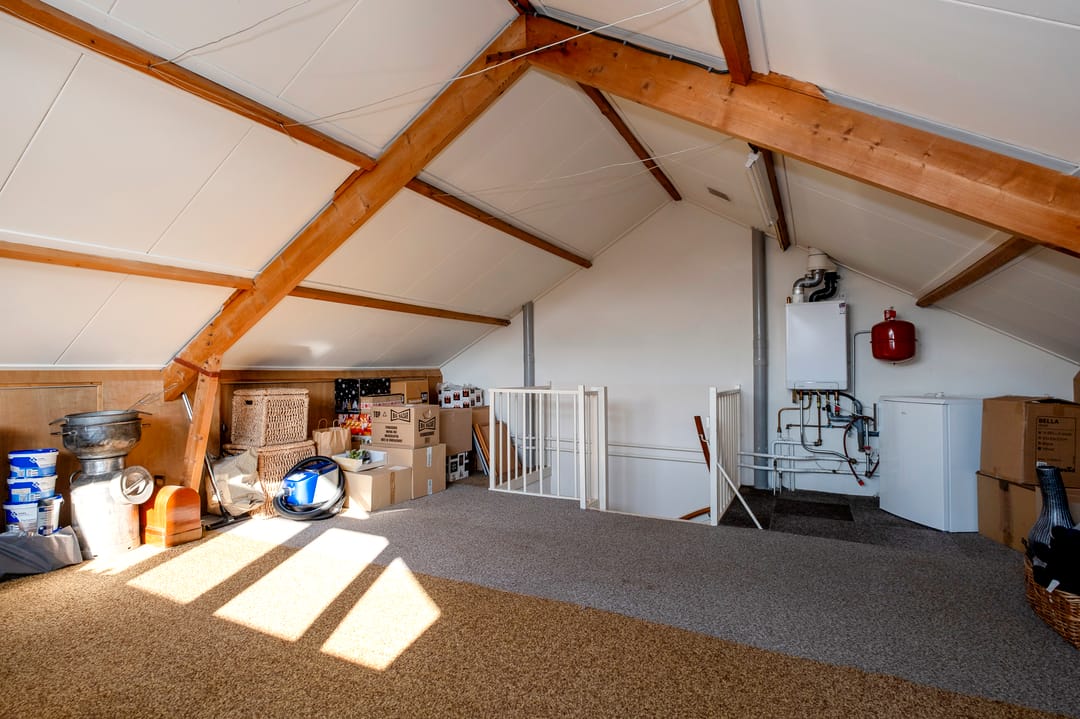 Photo 31 of Lieving 17-B