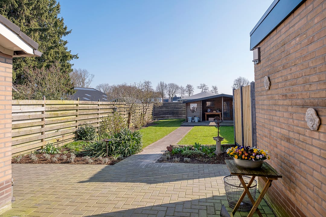 Photo 37 of Lieving 17-B