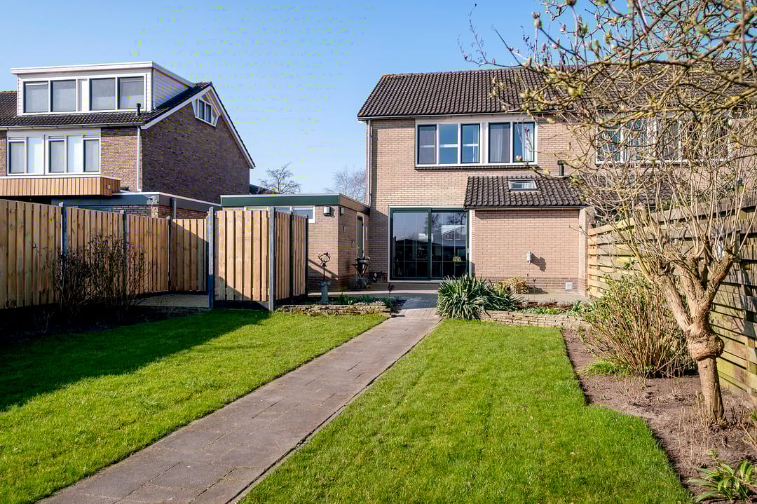 Photo 38 of Lieving 17-B