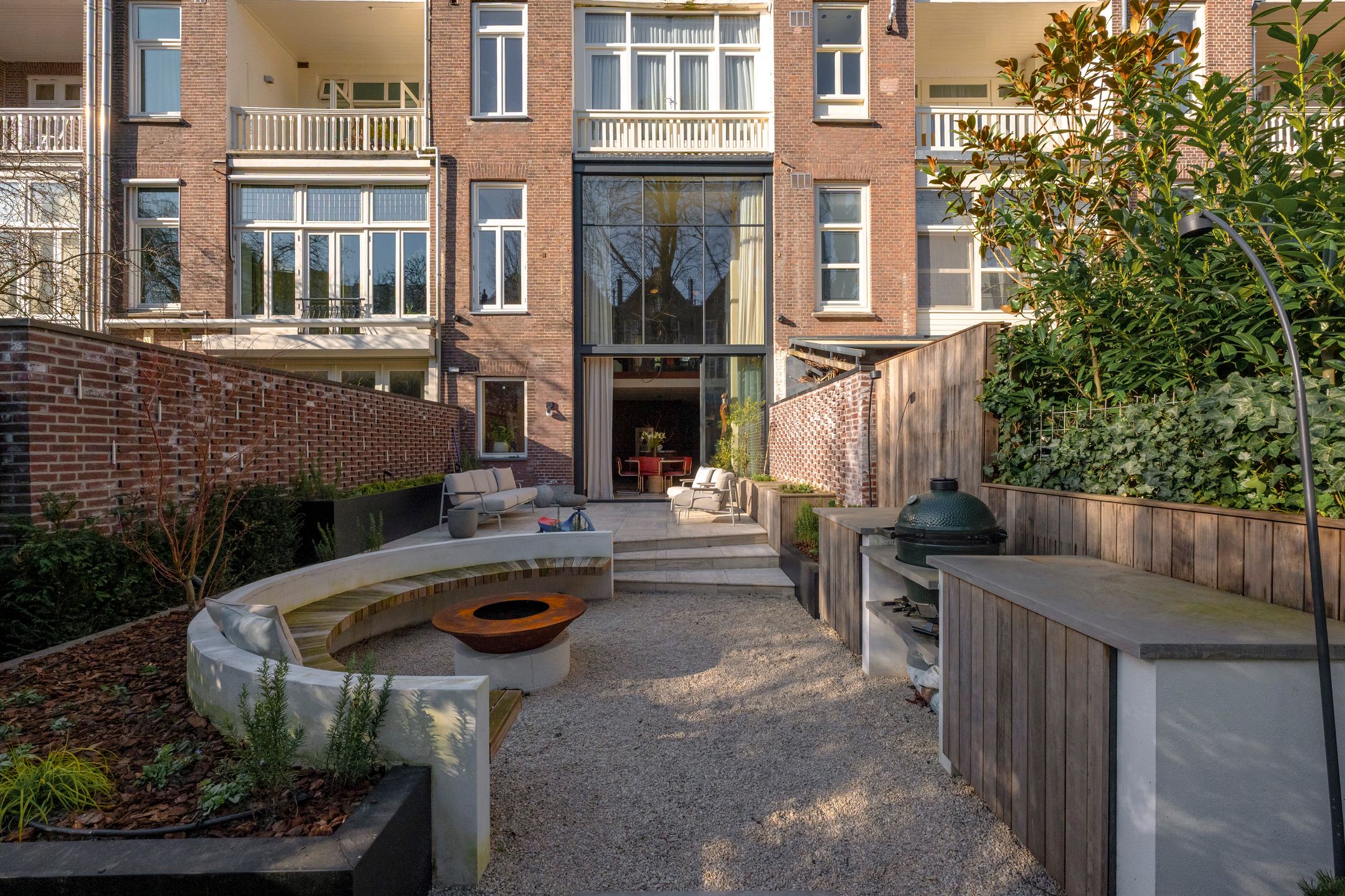 Photo 9 of Vossiusstraat 39-H