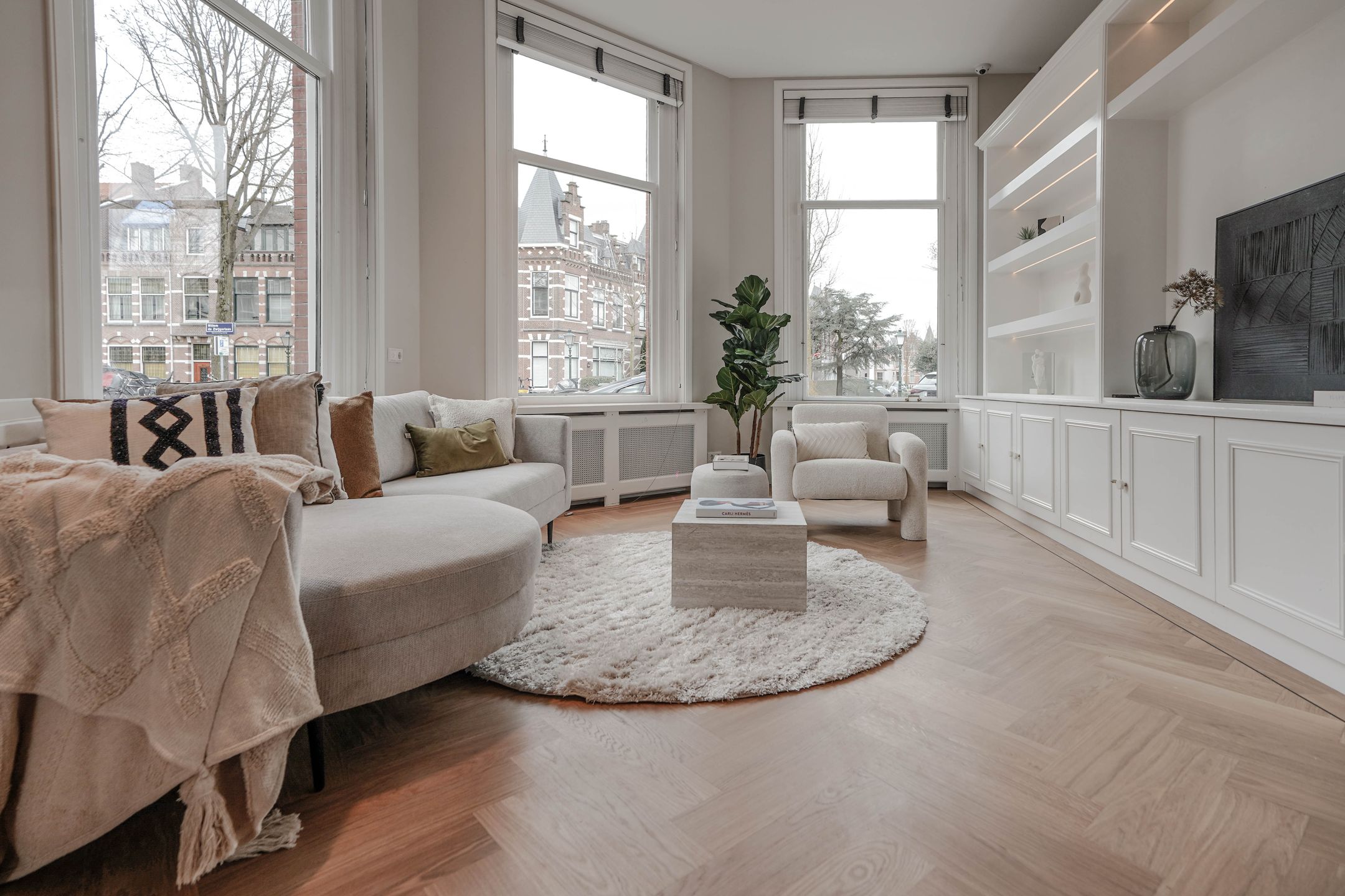Exceptionally Renovated Corner Townhouse in Statenkwartier — 17