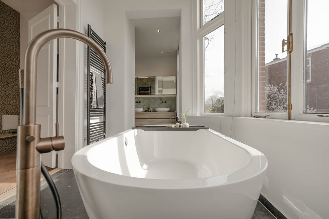 Exceptionally Renovated Corner Townhouse in Statenkwartier — 64