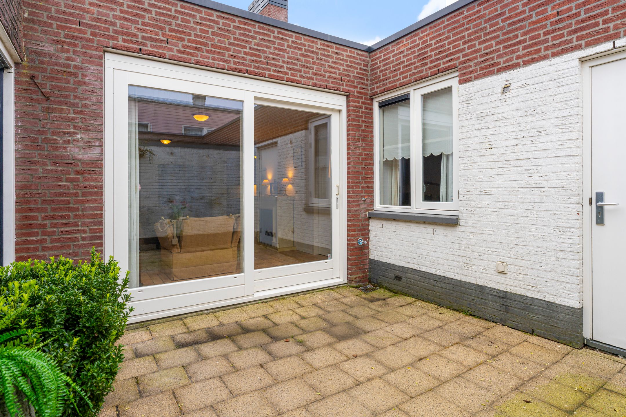 Comfortable Semi-Bungalow with Sunny Patio in Hinthamerpark — 24