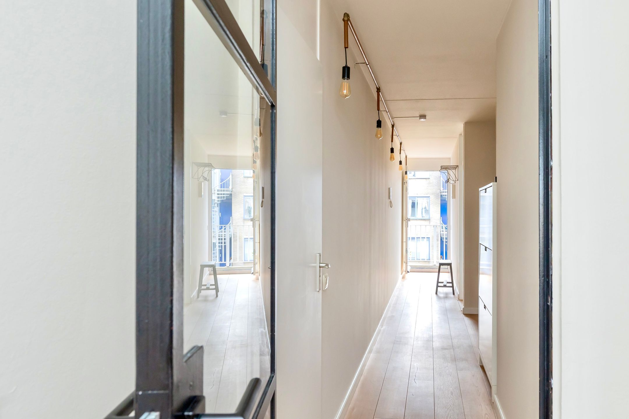 Light and well laid out 3-room apartment with water view in Oud-West — 25