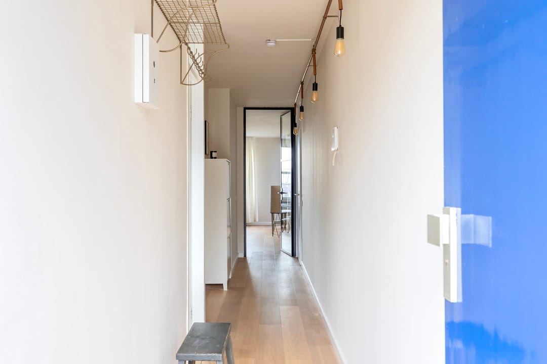 Light and well laid out 3-room apartment with water view in Oud-West — 36