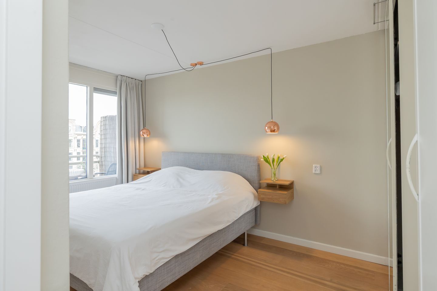 Light and well laid out 3-room apartment with water view in Oud-West — 22