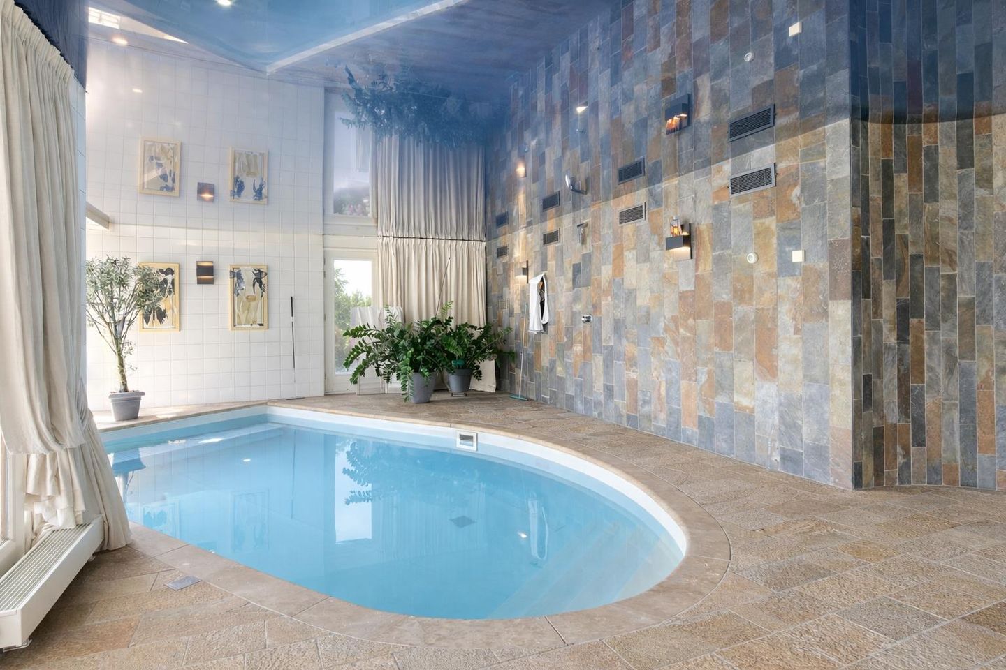 Luxury Bungalow with Private Pool and Boat Slip — 14