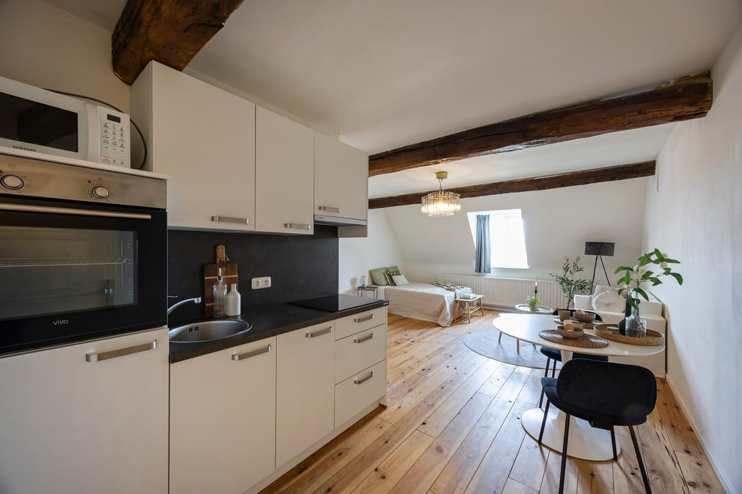 Photo 2 of van Hasseltkade 13-D04