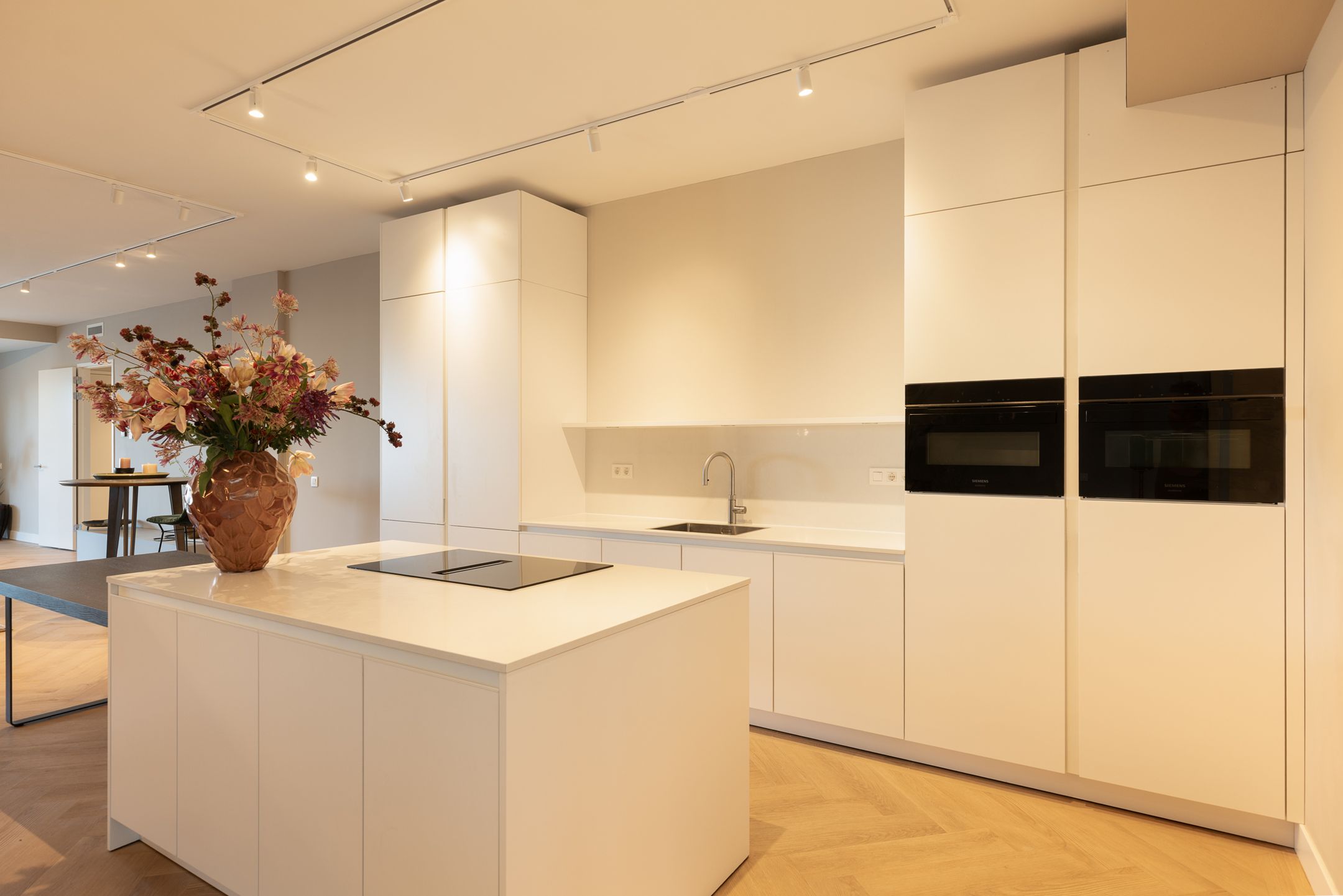 Foto 12 van Burgemeester Rijnderslaan 646