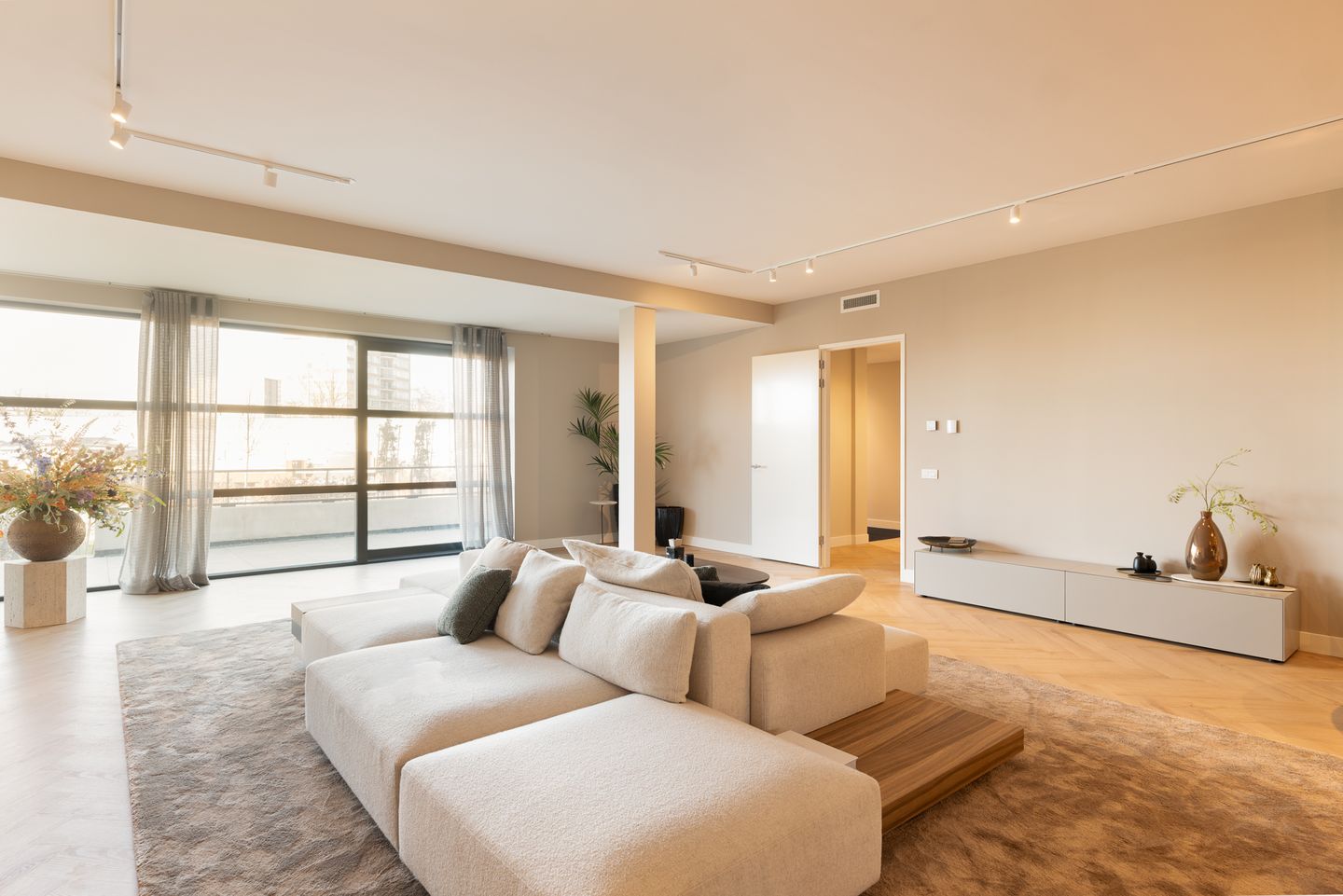 Foto 14 van Burgemeester Rijnderslaan 646