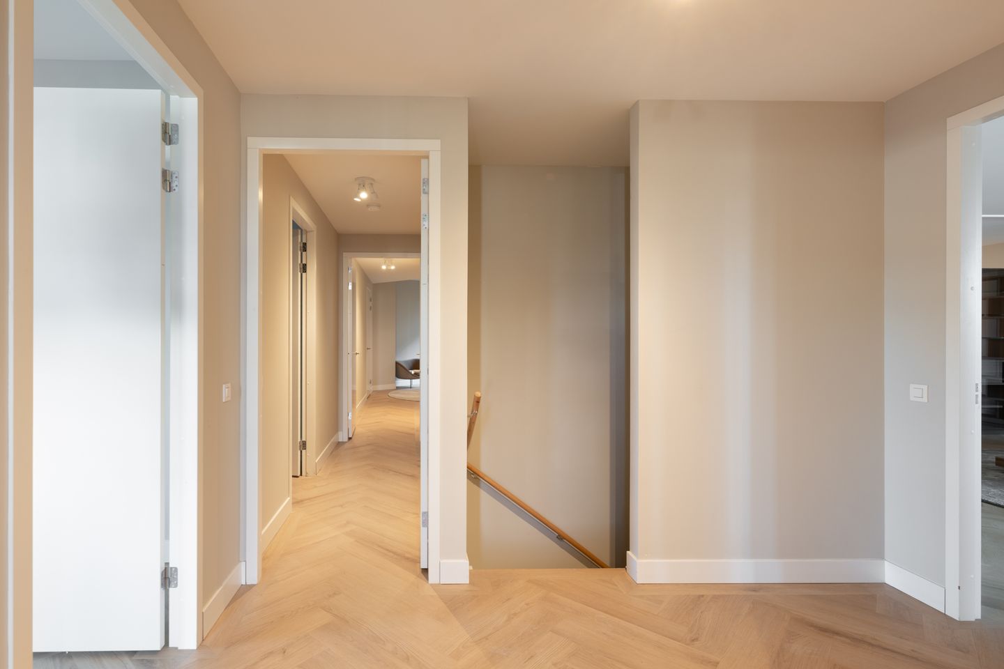 Foto 29 van Burgemeester Rijnderslaan 646