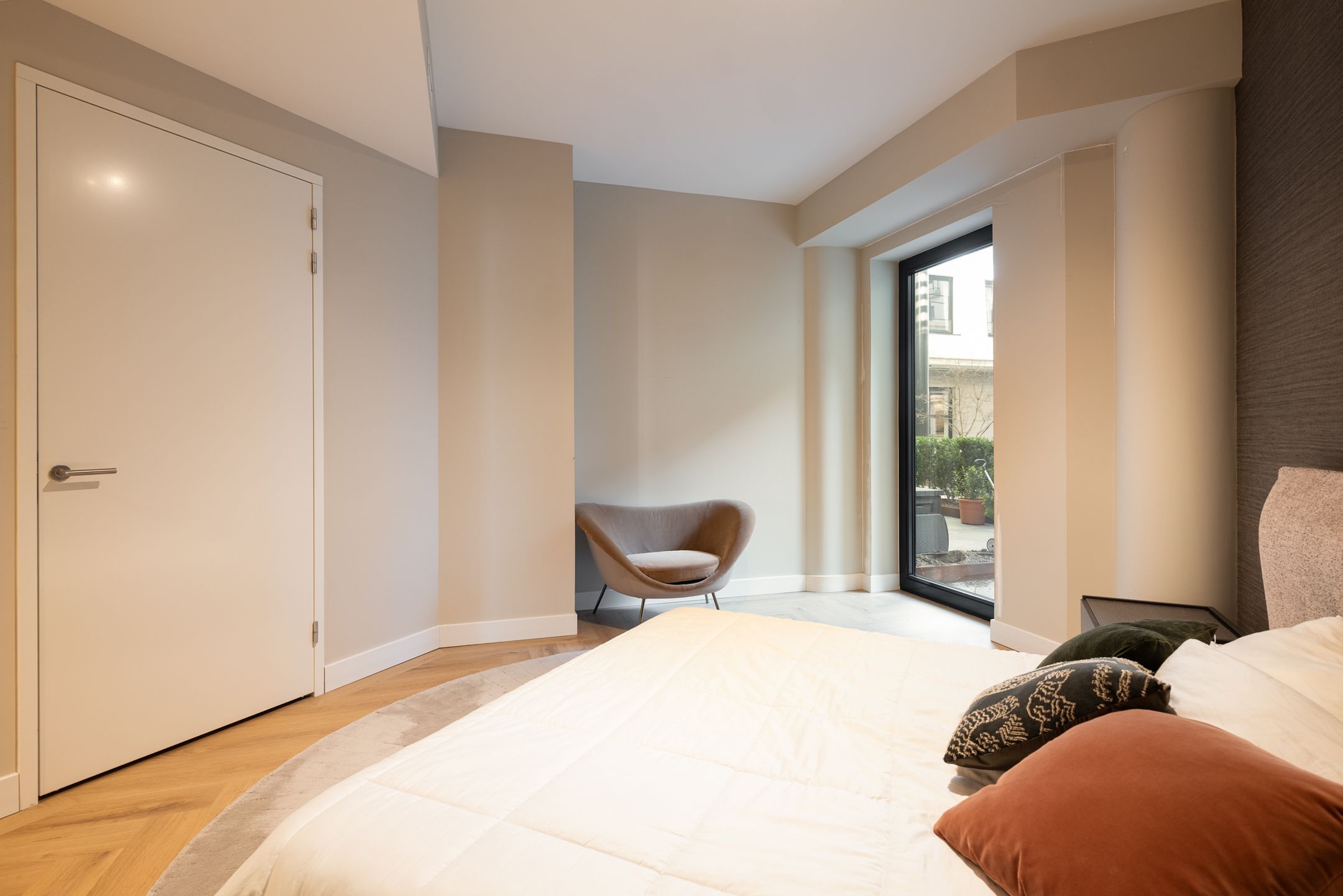 Foto 33 van Burgemeester Rijnderslaan 646