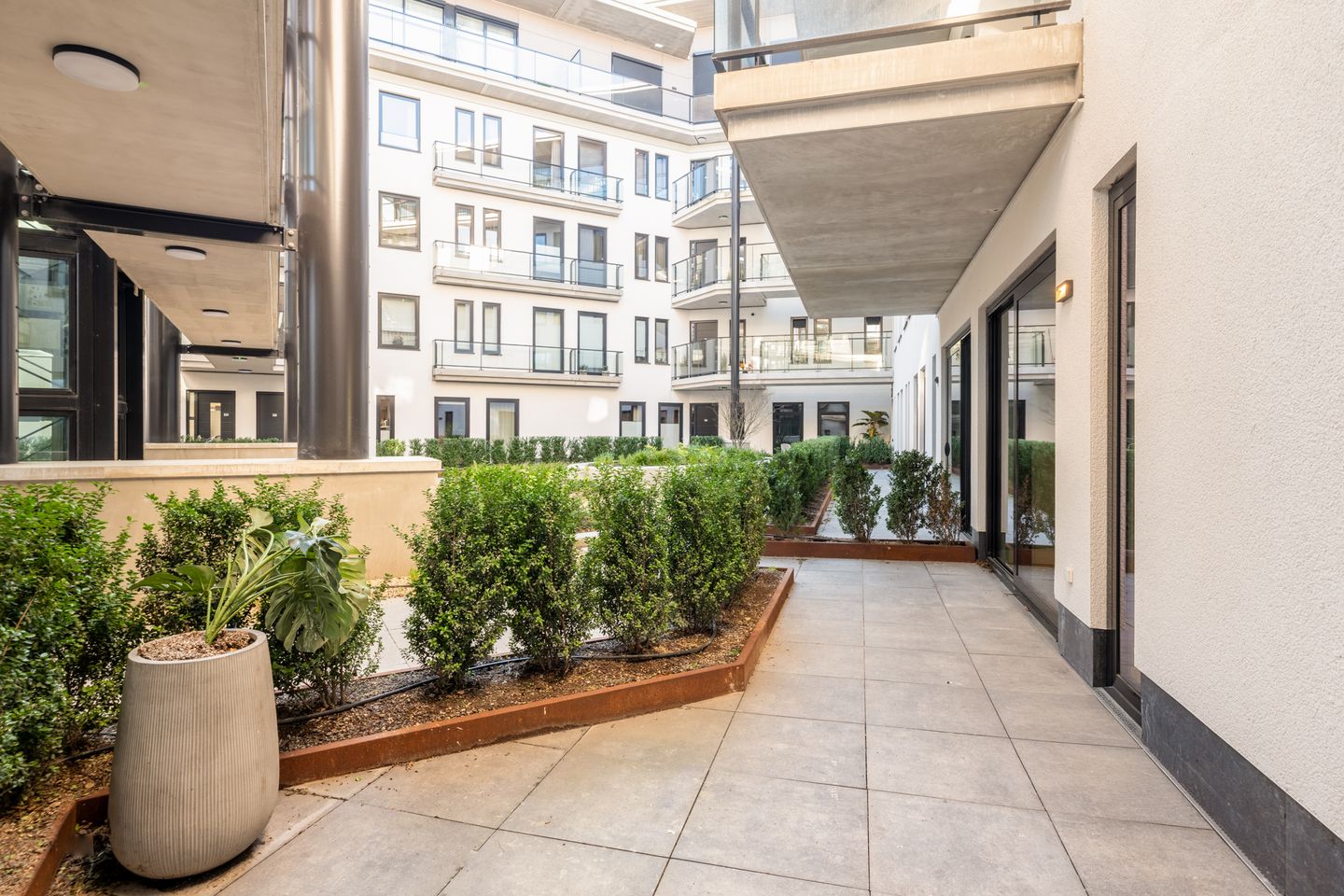 Foto 34 van Burgemeester Rijnderslaan 646