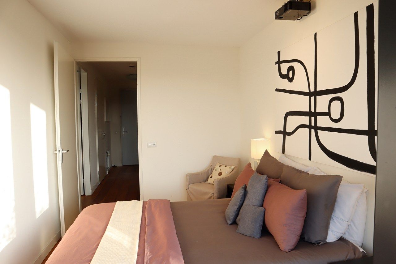 Modern Penthouse with 30 m² Roof Terrace in the City Center — 32