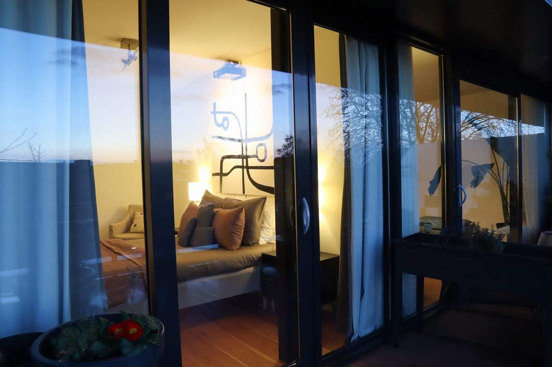 Modern Penthouse with 30 m² Roof Terrace in the City Center — 37