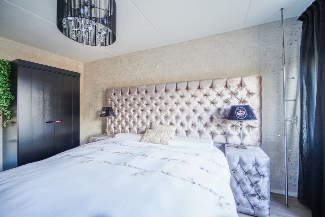 Spacious extended semi-detached home with four bedrooms in St. Willebrord — 18
