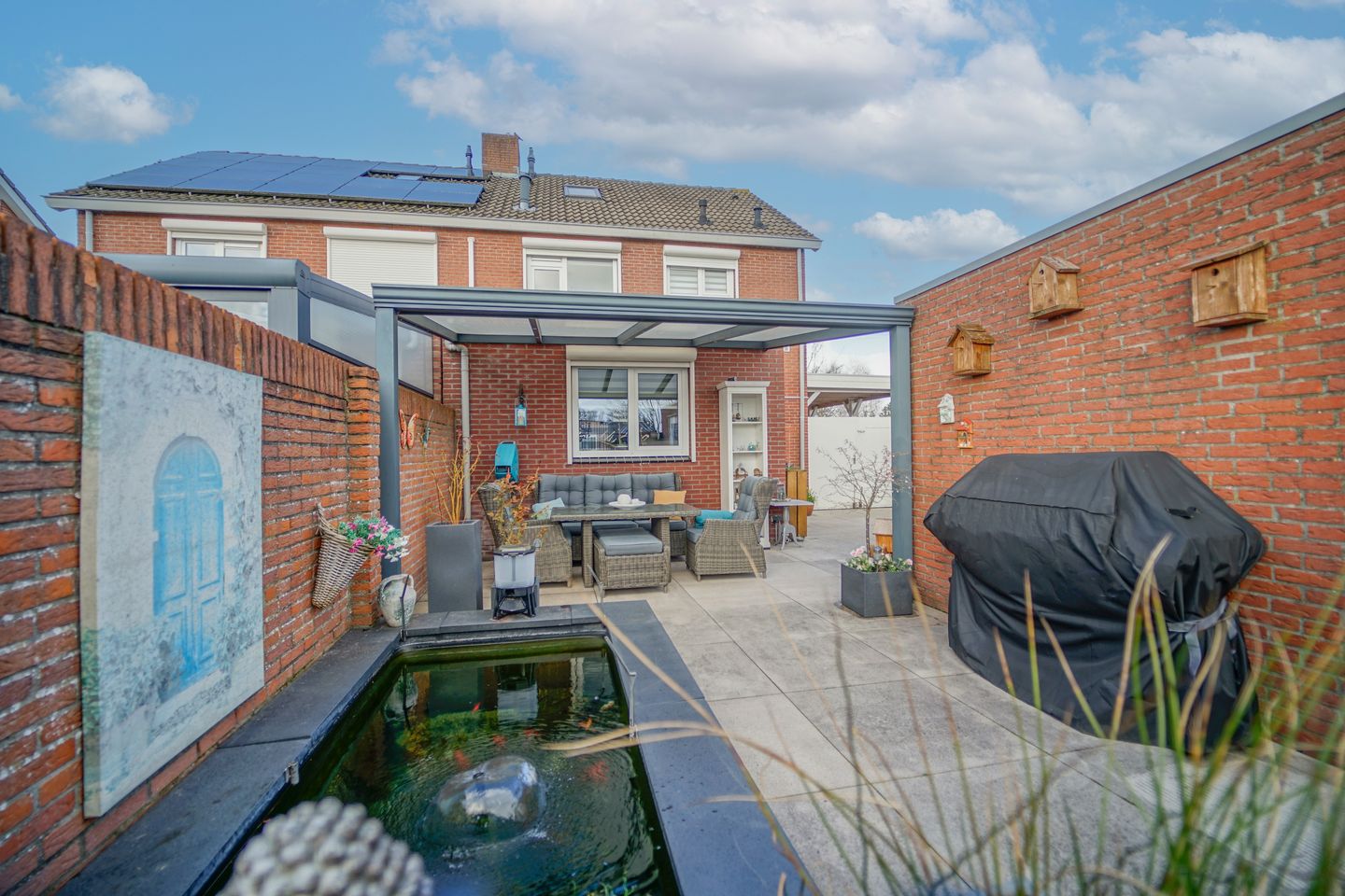 Spacious extended semi-detached home with four bedrooms in St. Willebrord — 40