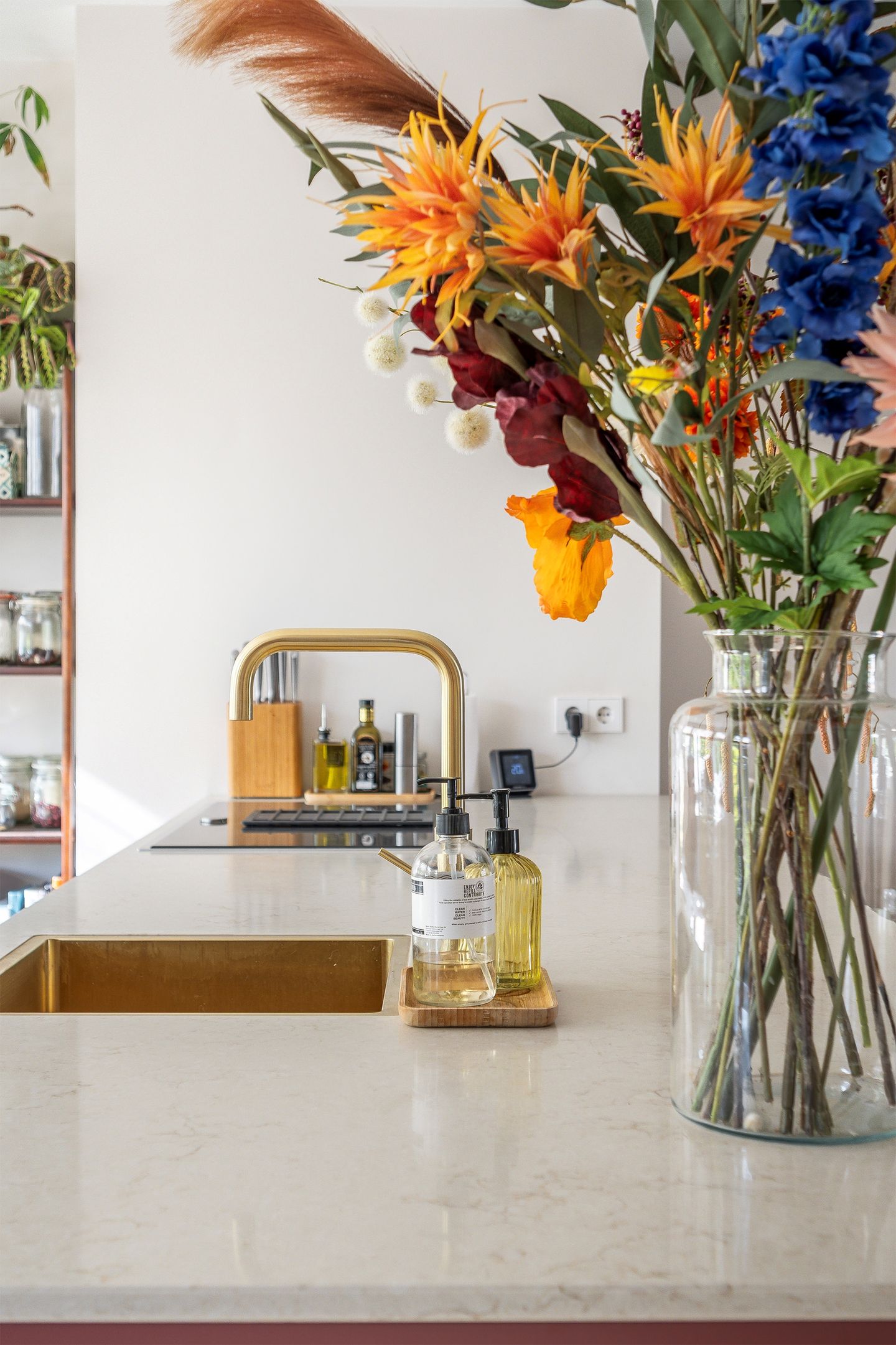 Foto 10 van Mathenesserweg 115-A03