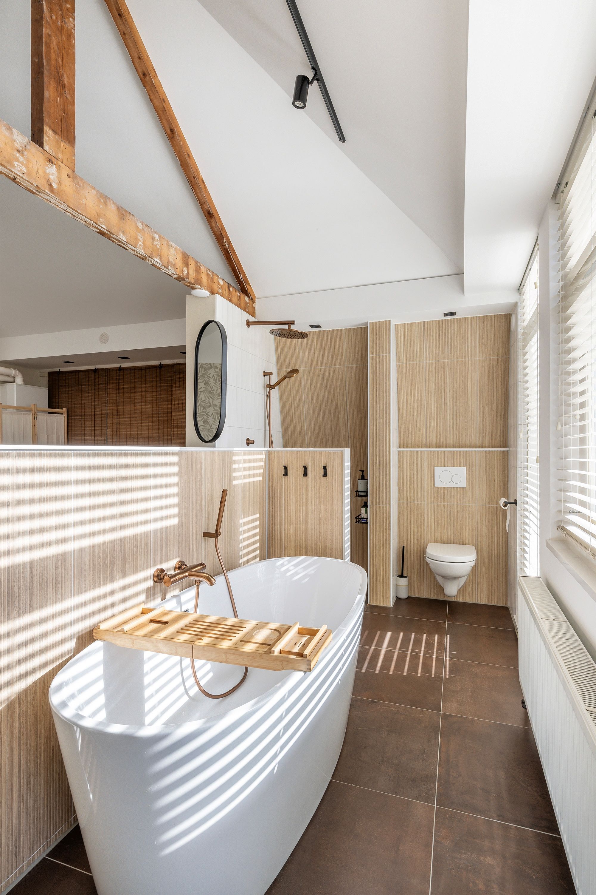 Foto 24 van Mathenesserweg 115-A03