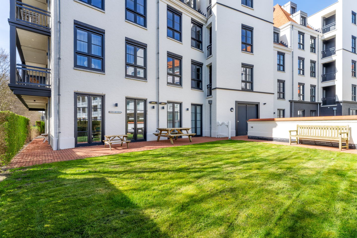 Luxurious Ground Floor Apartment with East Facing Garden near the Beach in Cadzand-Bad — 19