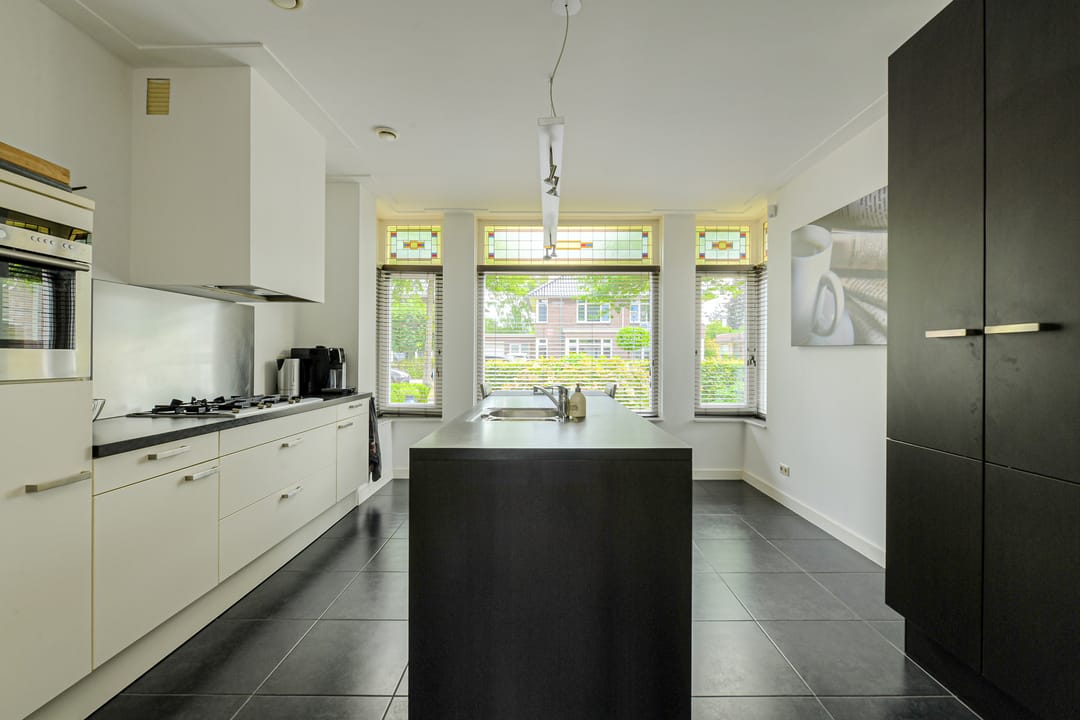 Detached Townhouse with Water Views in Oosterhout's Houthaven Neighborhood — 15