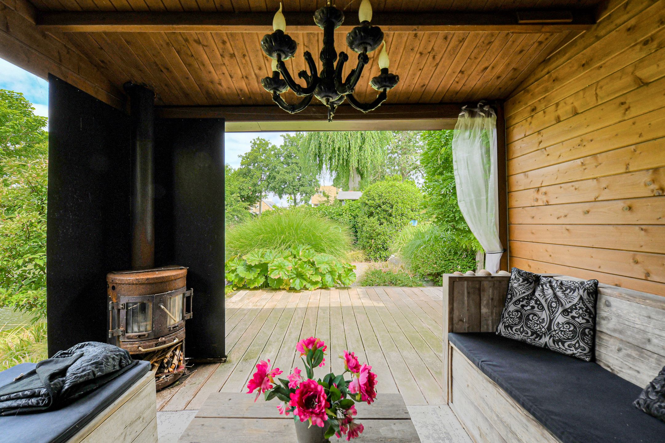 Detached Townhouse with Water Views in Oosterhout's Houthaven Neighborhood — 43