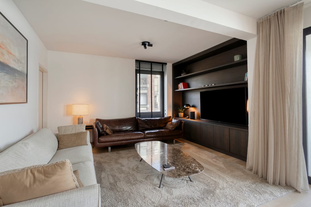 Corner apartment with guest unit and Maas views in Maastricht Villapark — 18