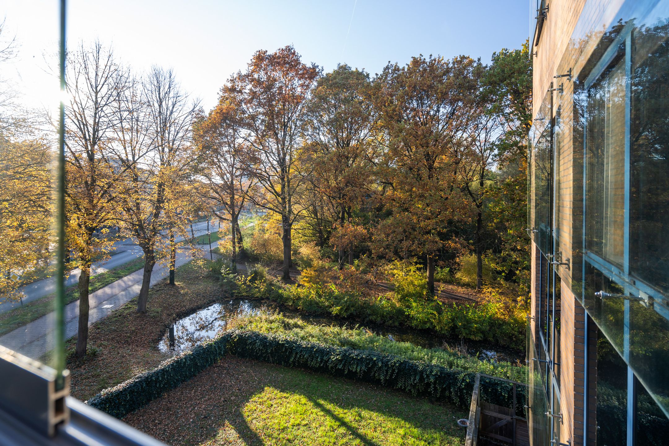 Modern Apartment with Balcony in Nieuwegein — 13