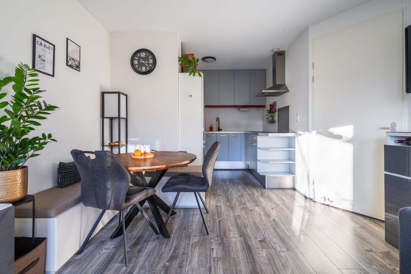 Modern Apartment with Balcony in Nieuwegein — 17
