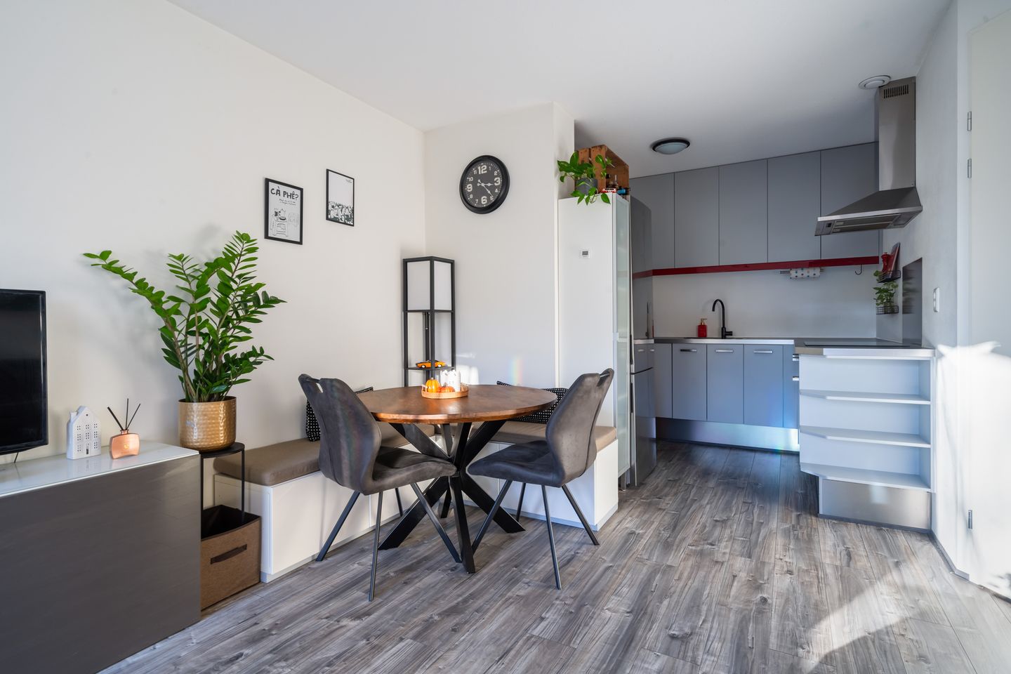 Modern Apartment with Balcony in Nieuwegein — 18
