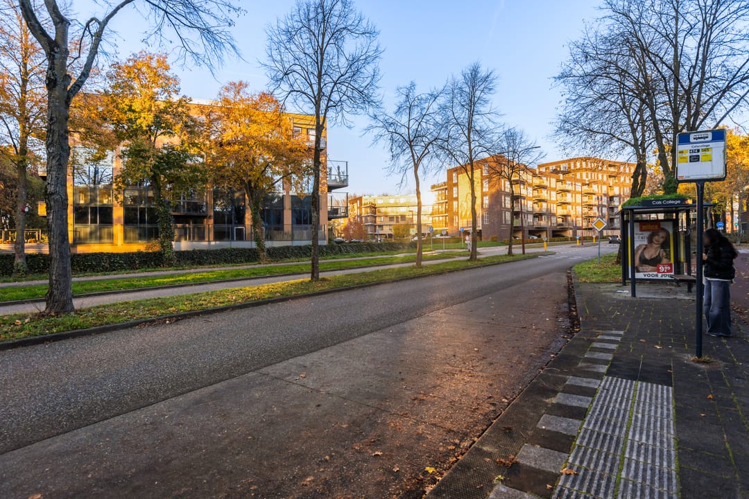 Modern Apartment with Balcony in Nieuwegein — 47