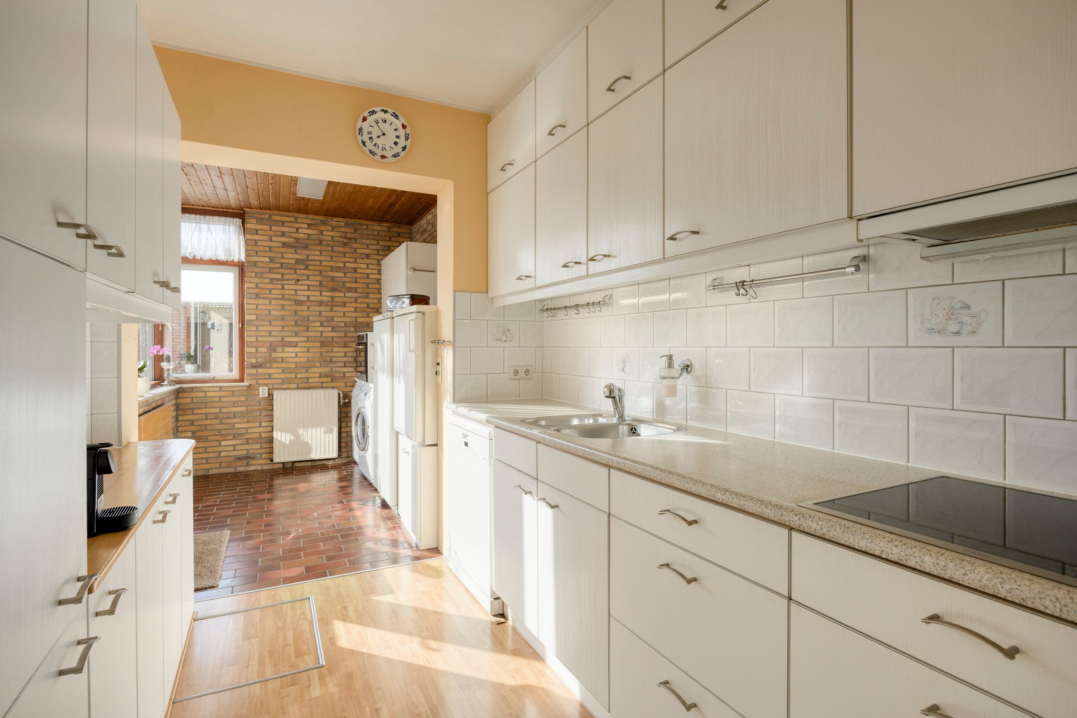 Spacious Family Home in Green Loosdrecht with South-Facing Garden — 13